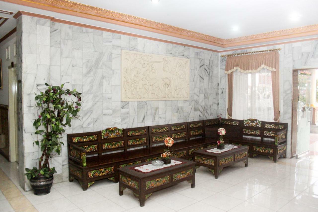 Hotel Wiwi Perkasa 2 인드라마유 외부 사진